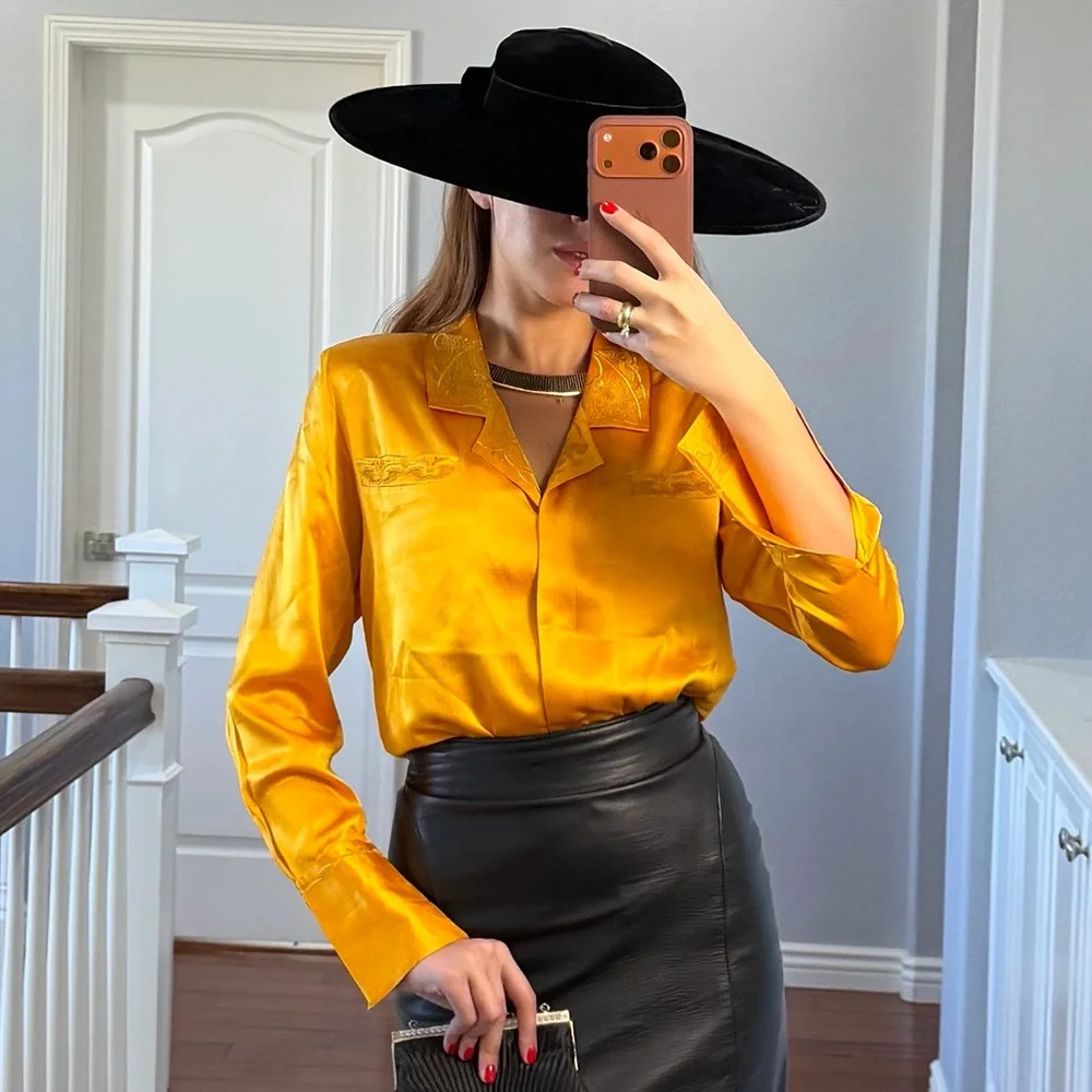 Vibrant Yellow Blouse with Flared Sleeves - Picture 5 of 7
